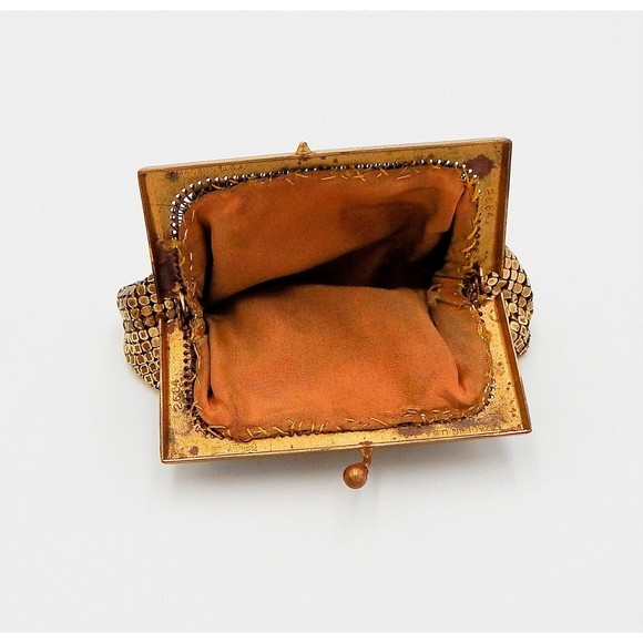 Whiting And Davis Coin Purse Women 2684 Gold Mesh Made in USA 3 x 4 Vintage - Picture 3 of 9